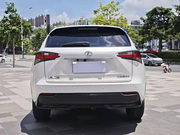 Lexus NX 2015