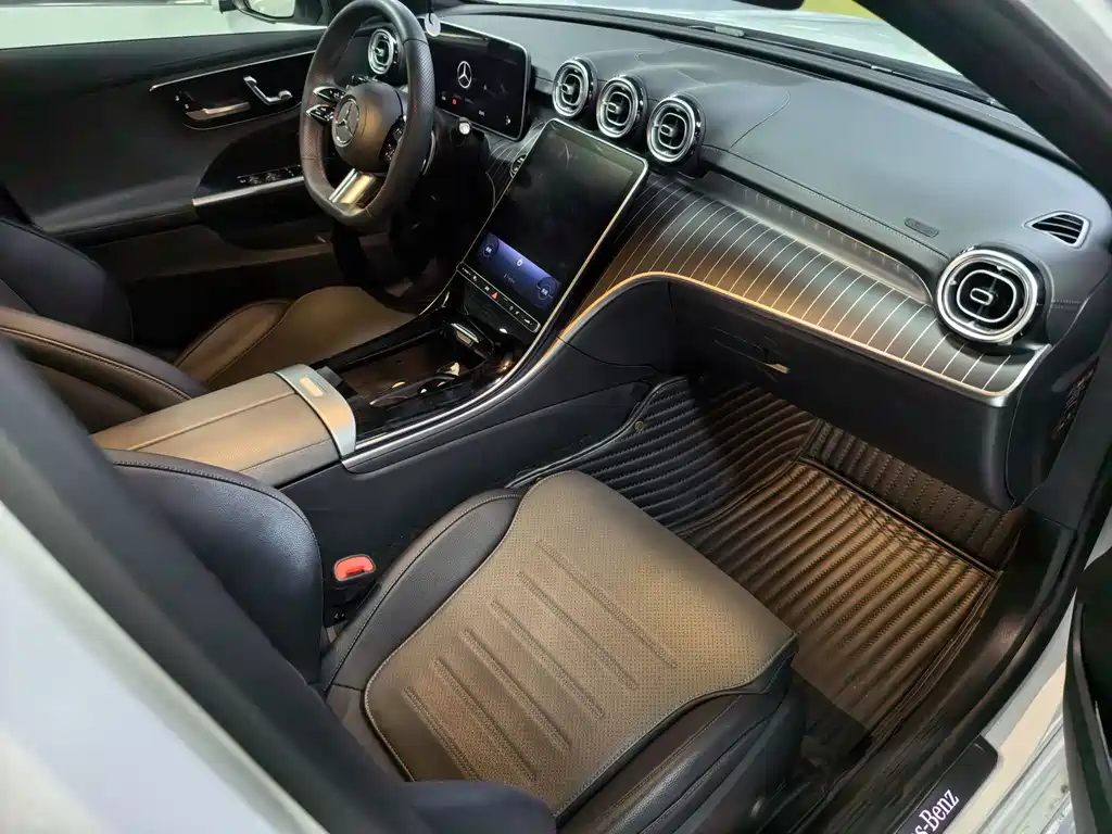 Mercedes-Benz C-Class 2022 — фото 8