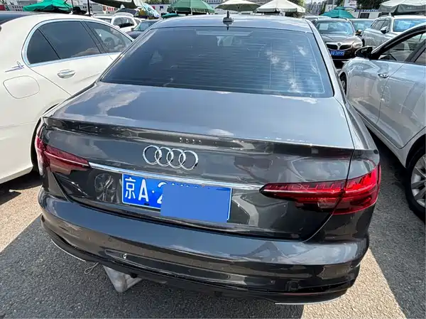 Audi A4L 2021