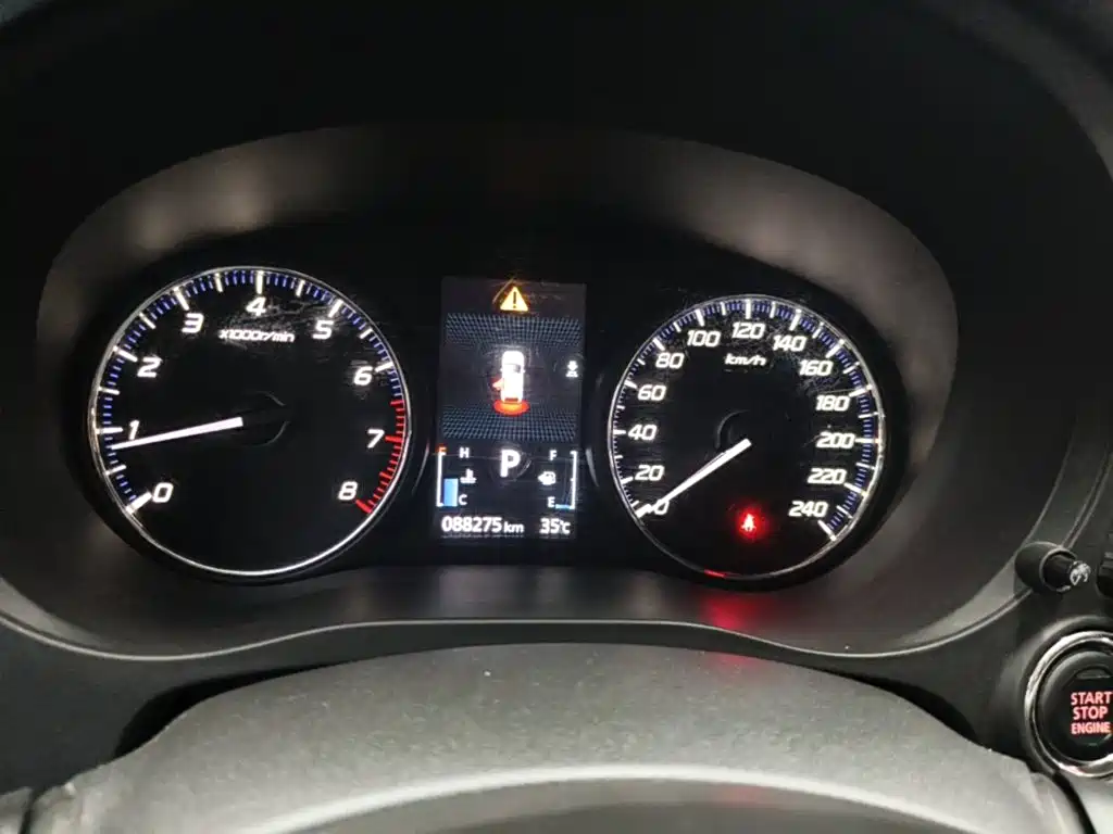 Mitsubishi Outlander 2020 — фото 12