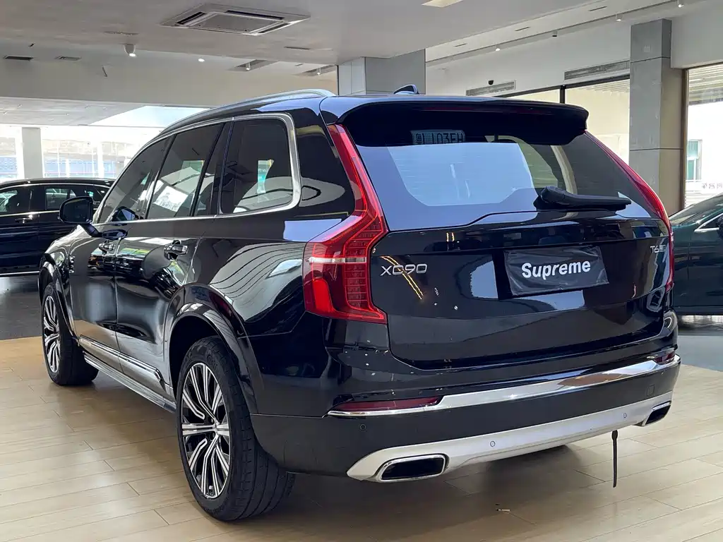 Volvo XC90 2020 — фото 10