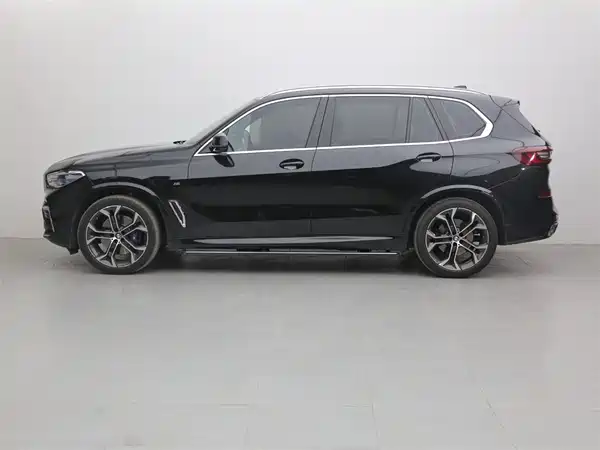 BMW X5 2023