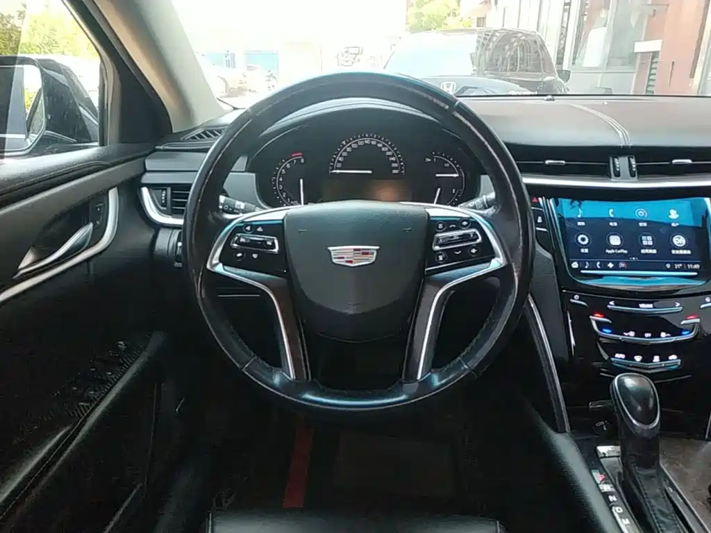 Cadillac XTS 2019 — фото 11