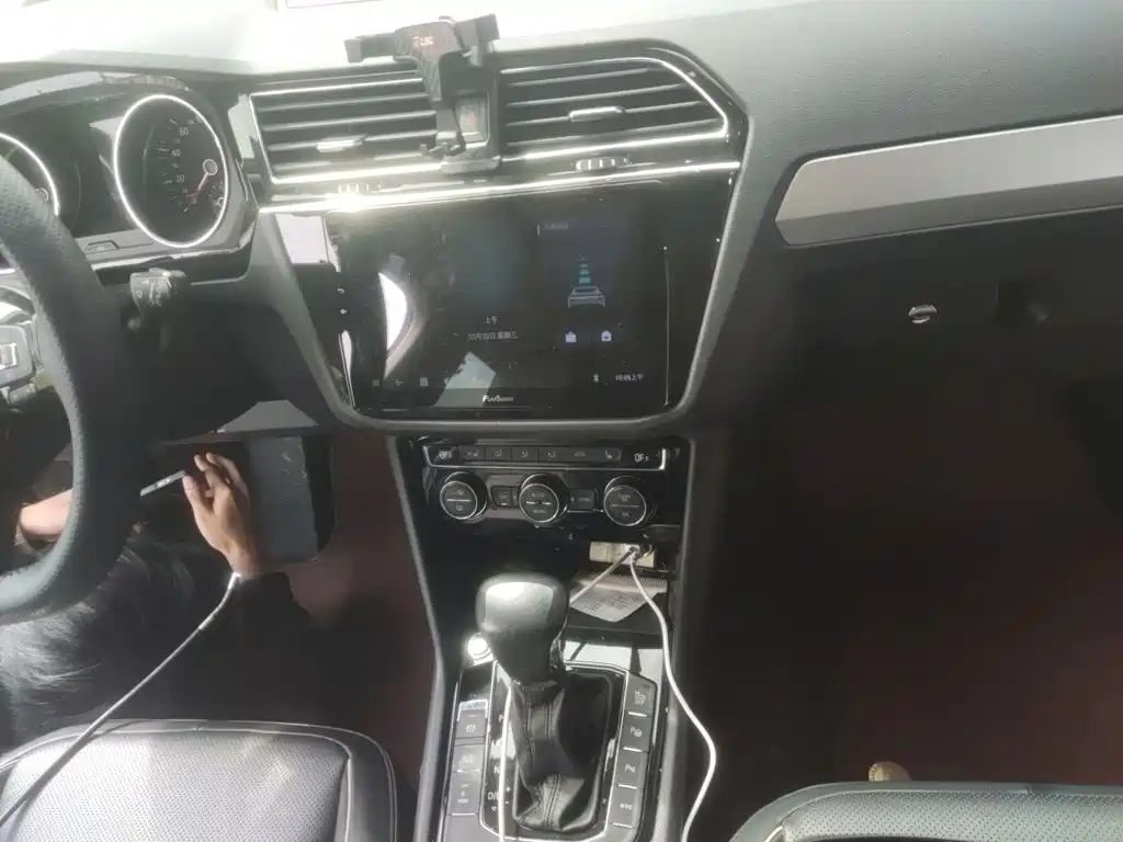 Volkswagen Tiguan L PHEV 2019