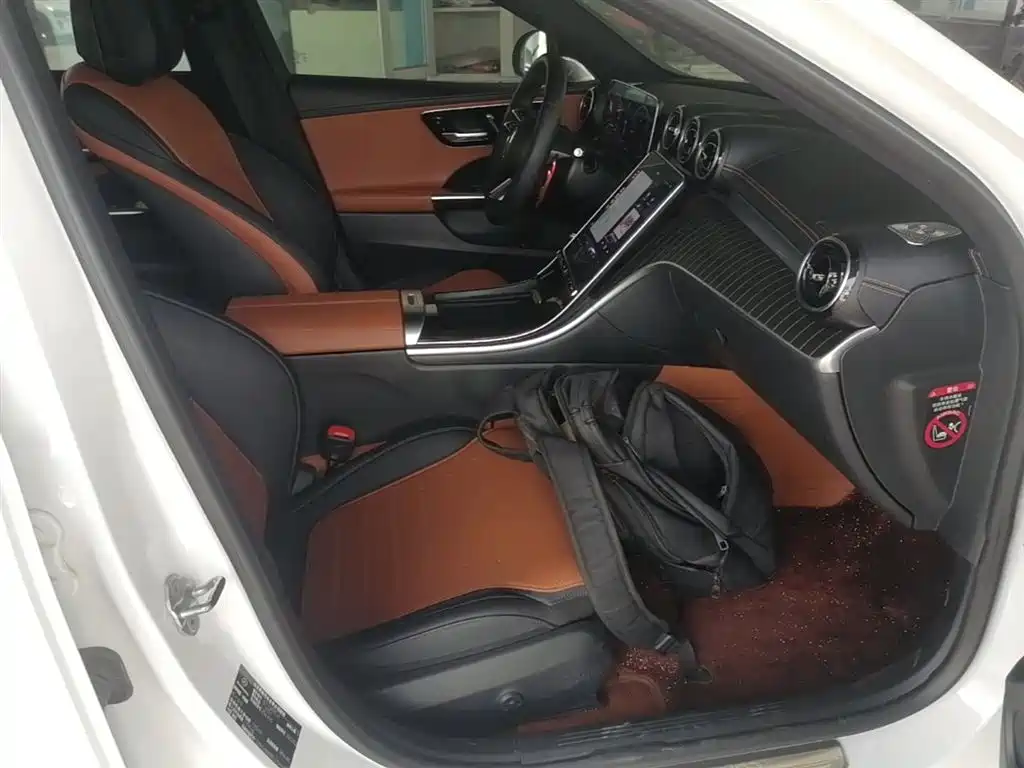 Mercedes-Benz C-Class 2023 — фото 25