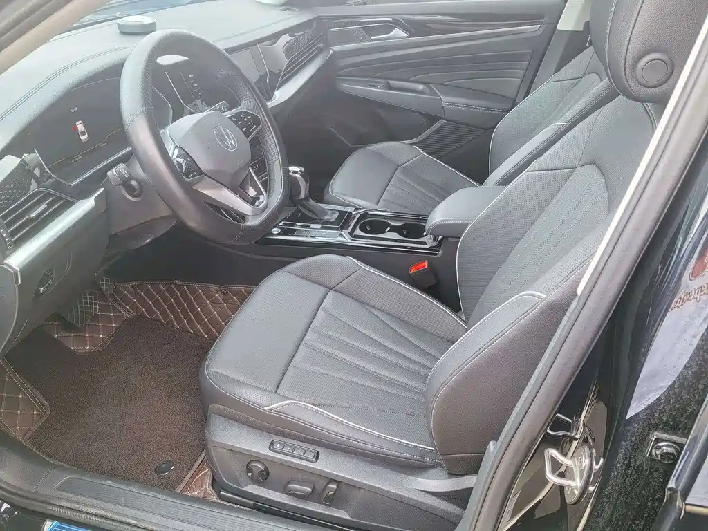 Volkswagen Passat 2024