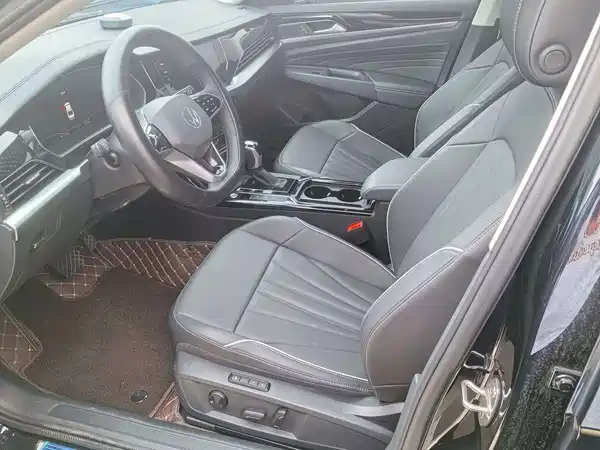 Volkswagen Passat 2024