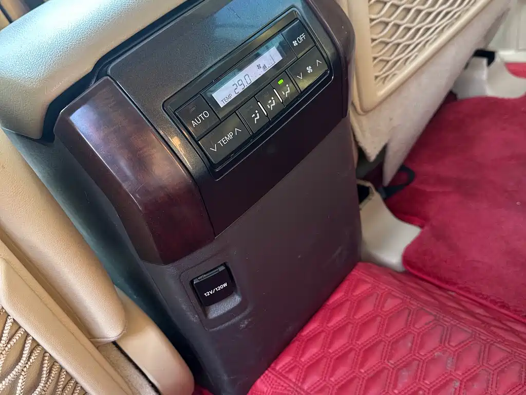 Toyota Prado 2016 — фото 14