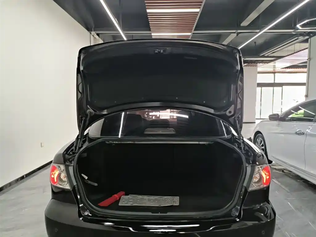 Mazda 6 2015 — фото 19
