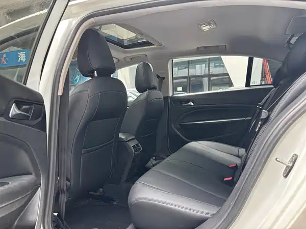 Peugeot 408 2014