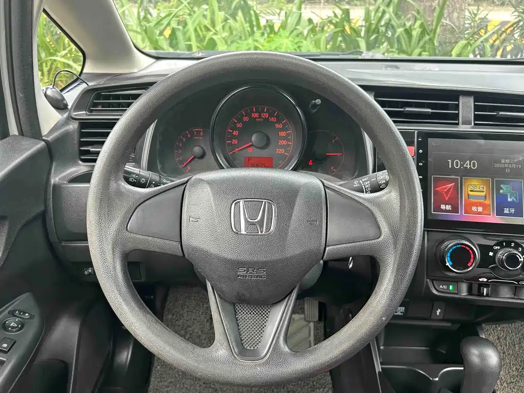 Honda Fit 2015 — фото 13