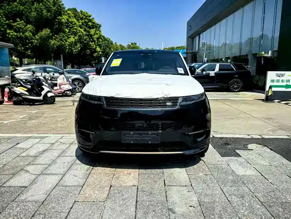 Land Rover Range Rover Sport 2026
