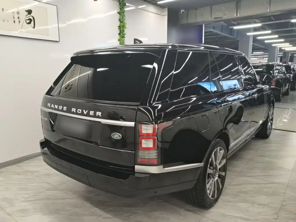 Land Rover Range Rover 2018 — фото 7
