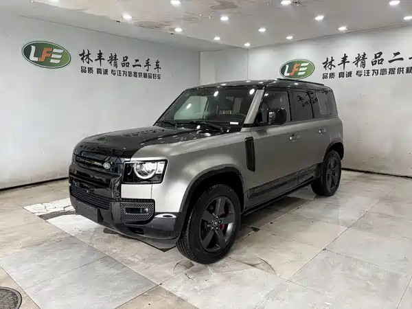 Land Rover Defender 2025