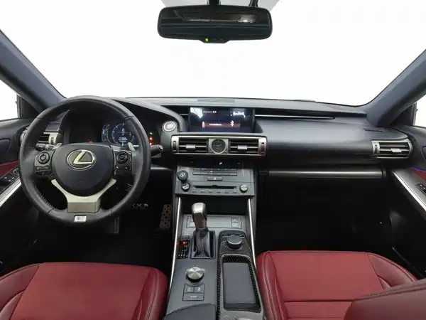 Lexus IS 2016