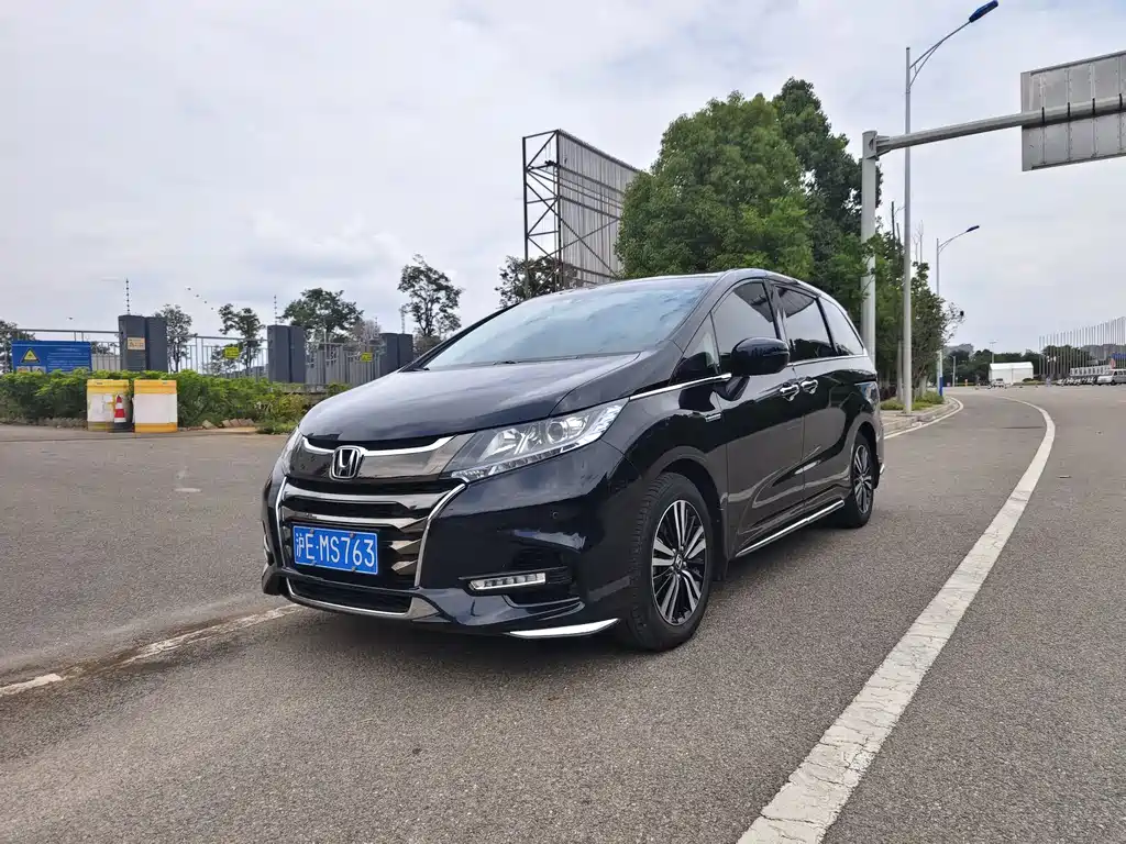 Honda Odyssey 2021 — фото 1