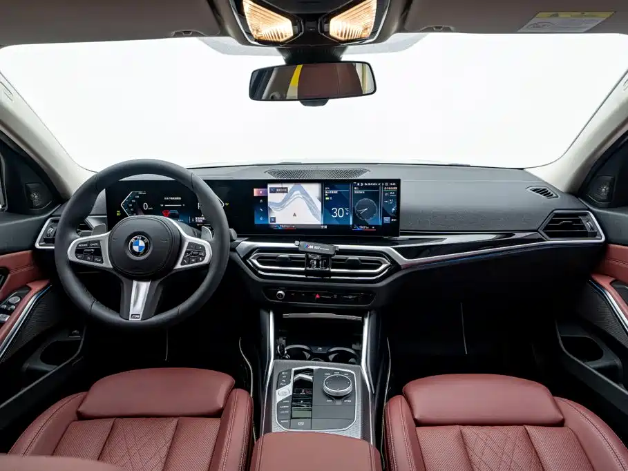 BMW 3 Series 2023 — фото 15