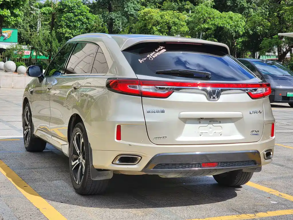 Honda UR-V 2018 — фото 6