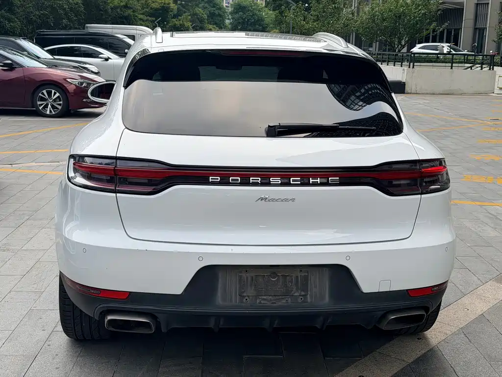 Porsche Macan 2017 — фото 9