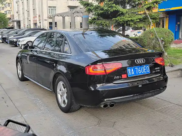 Audi A4L 2013