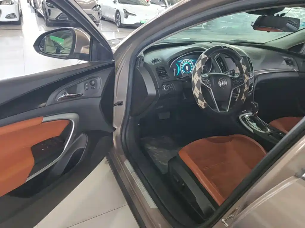 Buick Regal 2015 — фото 16