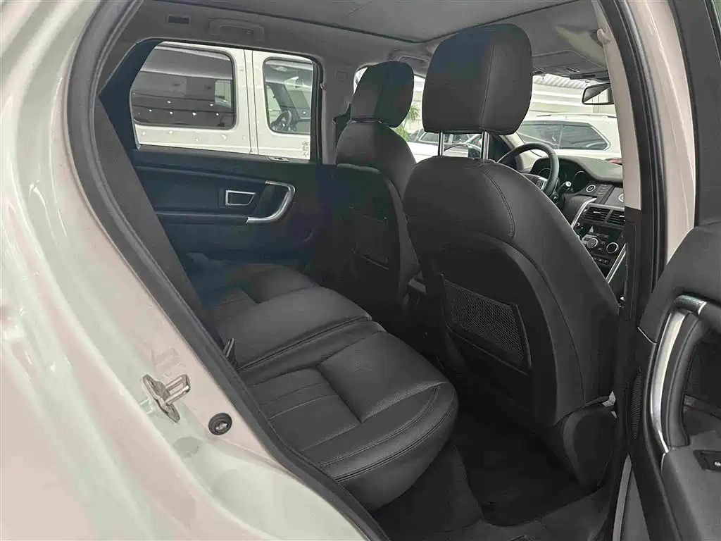 Land Rover Discovery Sport 2020 — фото 14