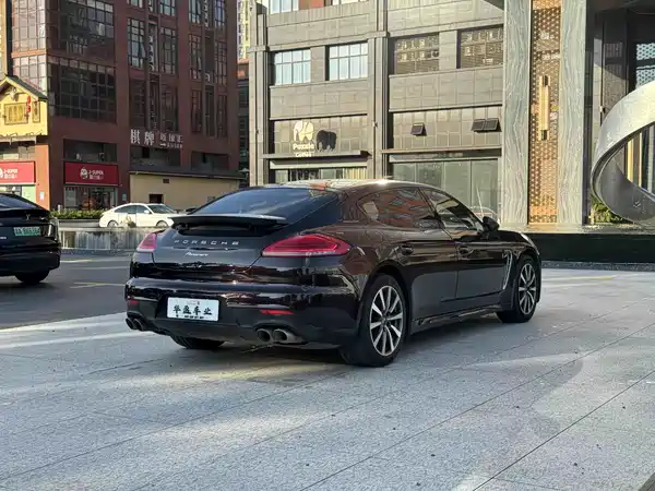 Porsche Panamera 2016