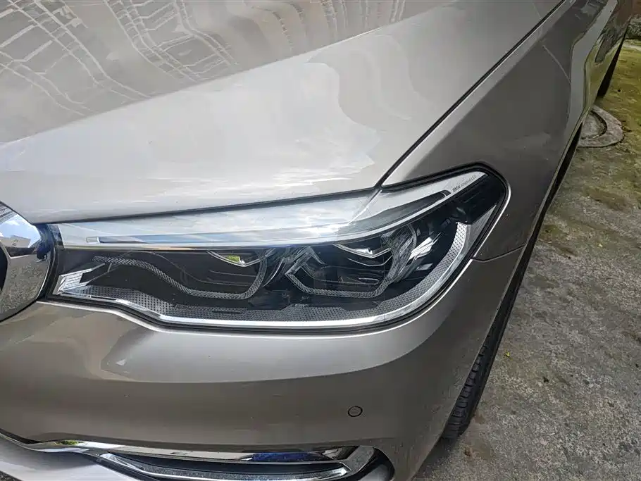 BMW 5 Series 2019 — фото 5