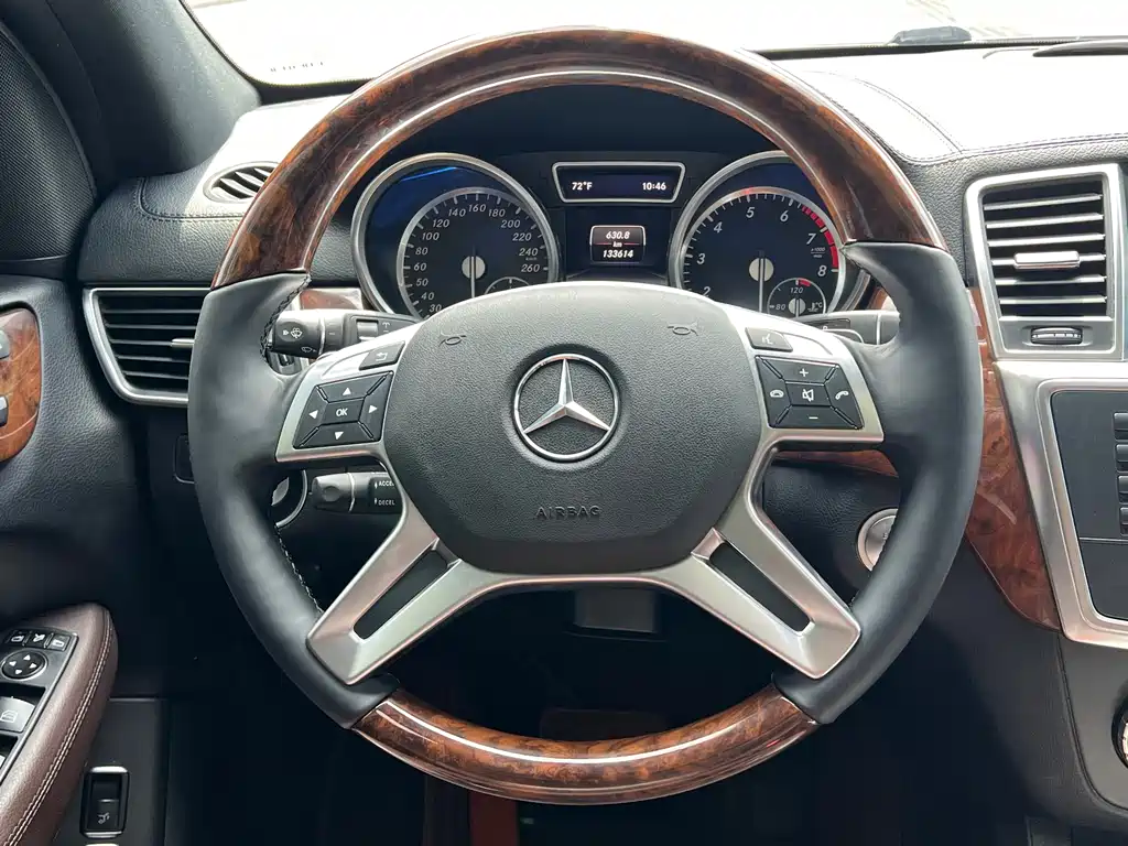 Mercedes-Benz GL-Class 2015 — фото 9