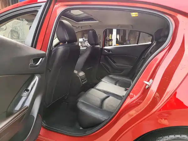 Mazda 3 Axela 2019