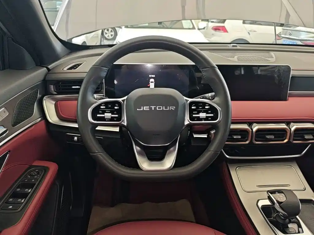 Jetour X70 PLUS 2025 — фото 11