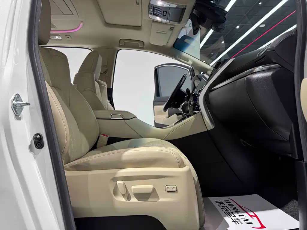 Toyota Alphard 2021 — фото 14