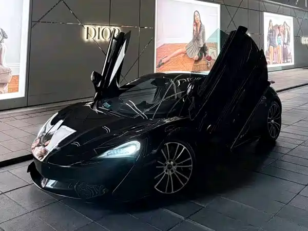 McLaren 570 2017