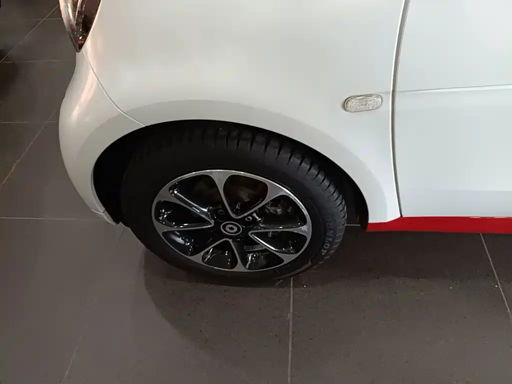 smart fortwo 2017 — фото 23