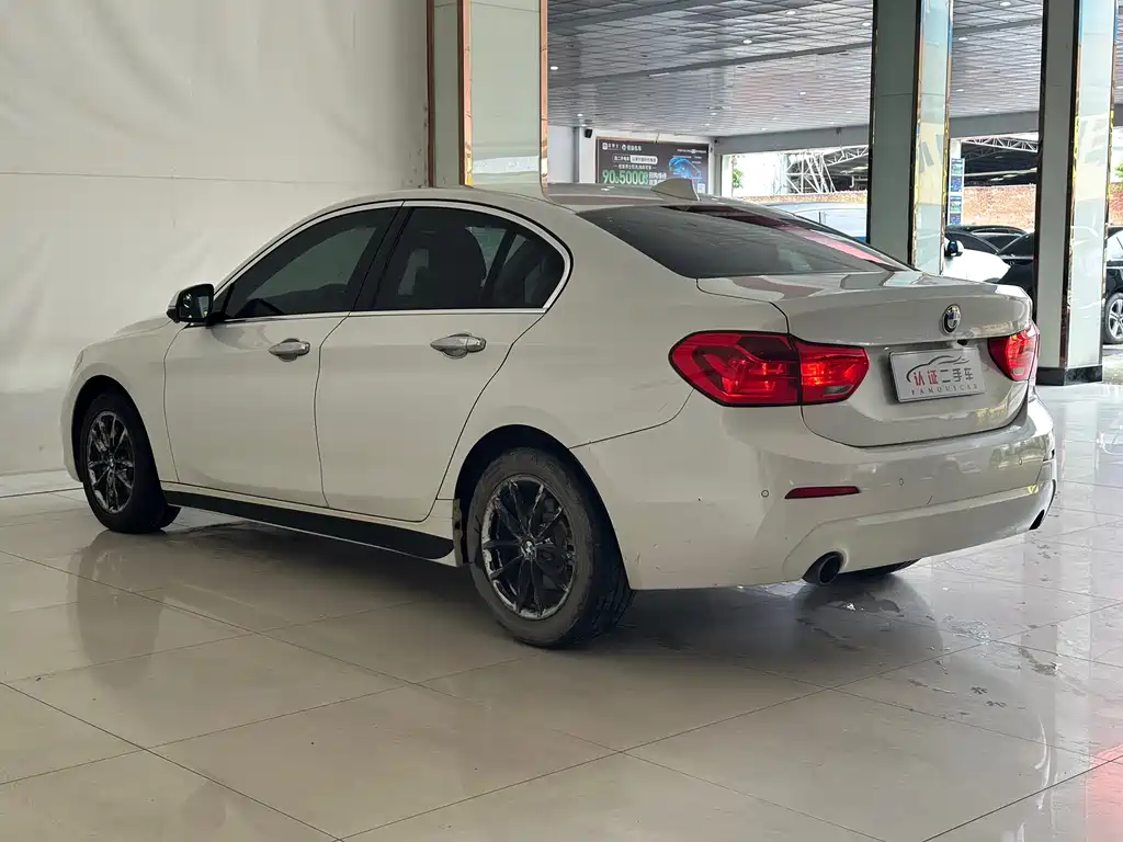 BMW 1 Series 2017 — фото 17