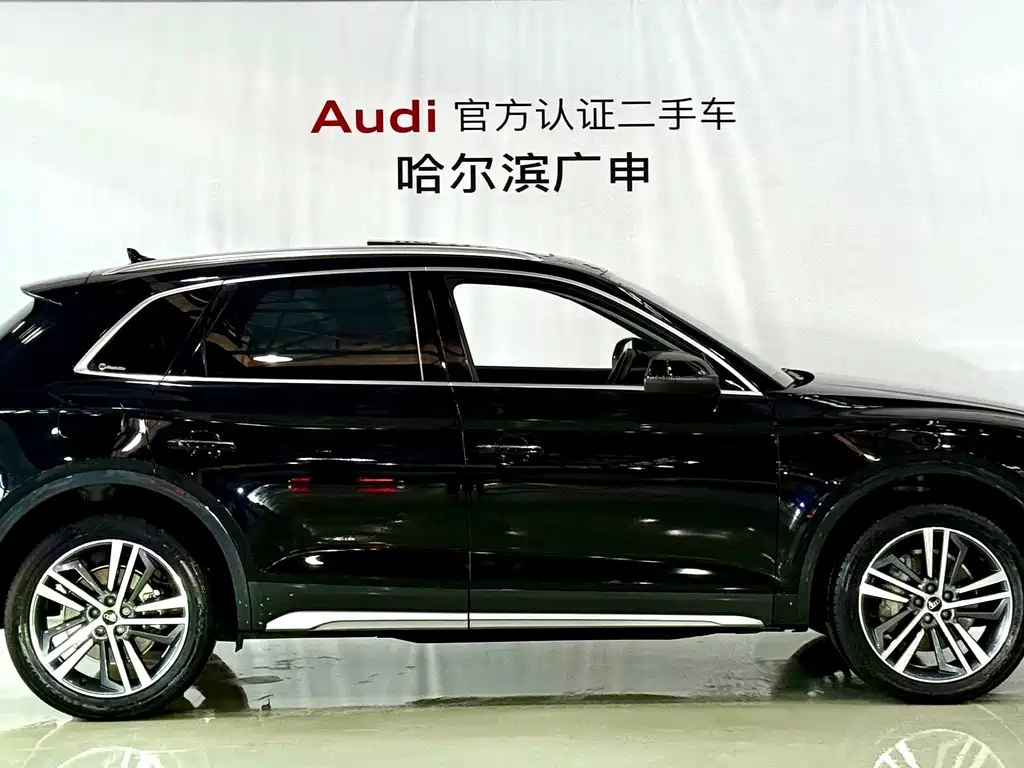 Audi Q5L 2022 — фото 3