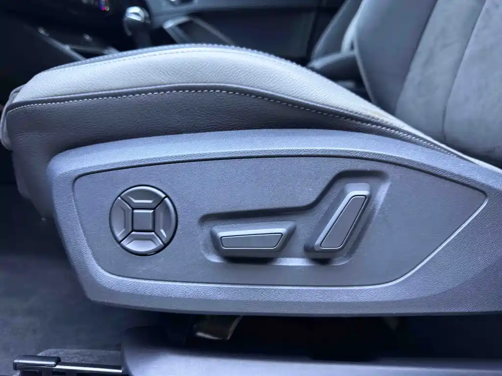Audi Q3 2022 — фото 21