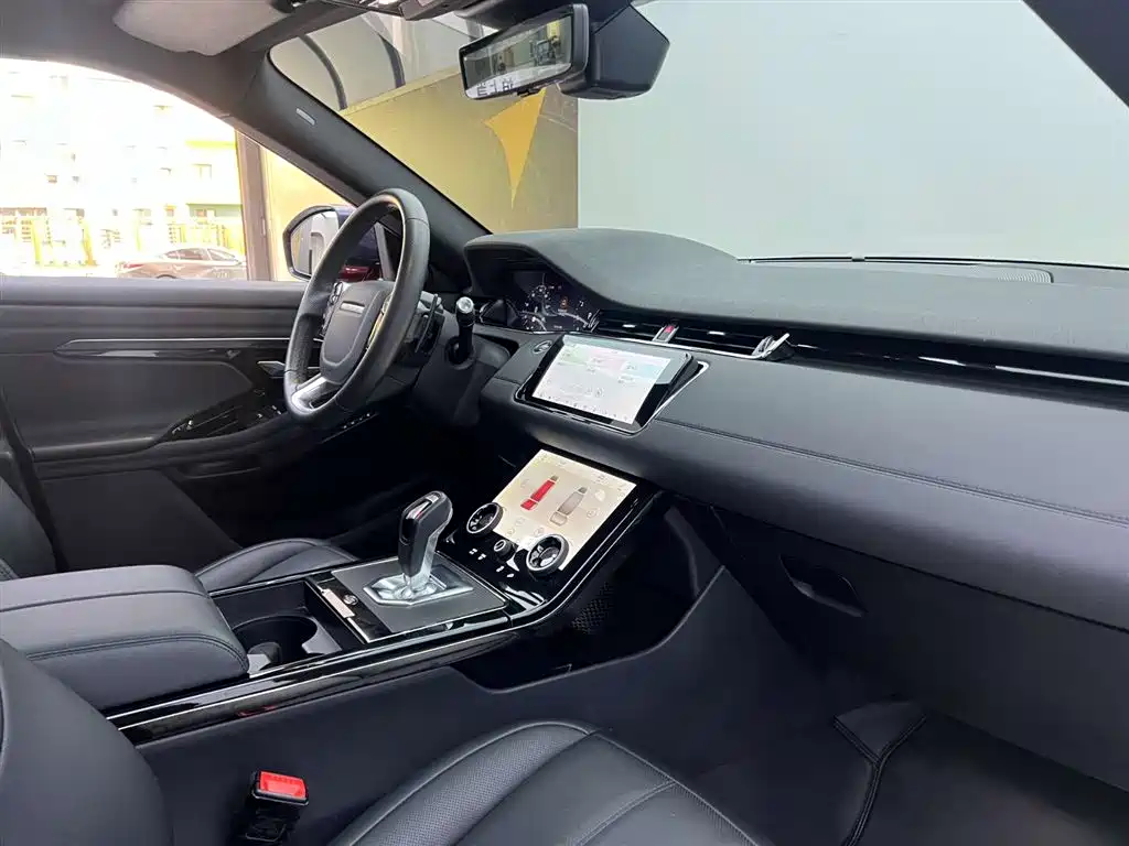 Land Rover Range Rover Evoque 2020 — фото 20