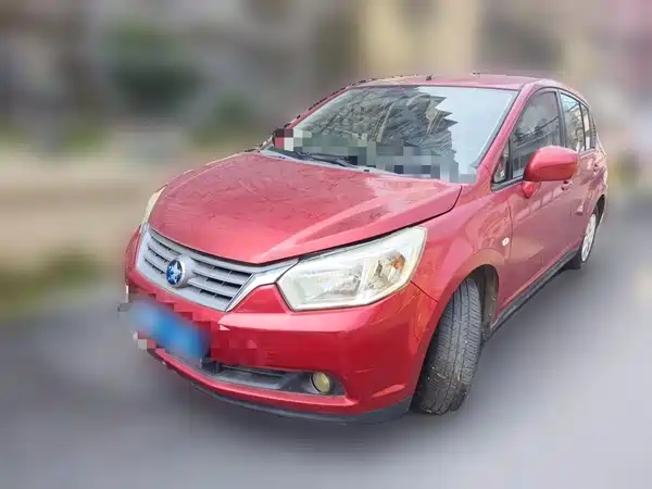 Venucia R50 2014