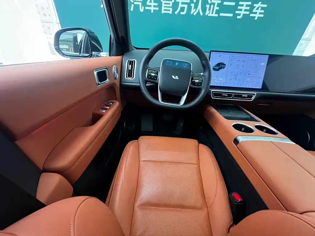 Li Auto Li L6 2025
