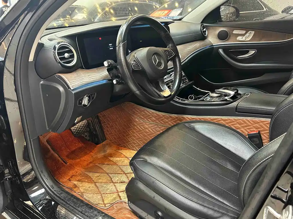 Mercedes-Benz E-Class 2016 — фото 8