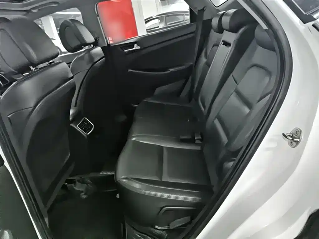 Hyundai Tucson 2018 — фото 17