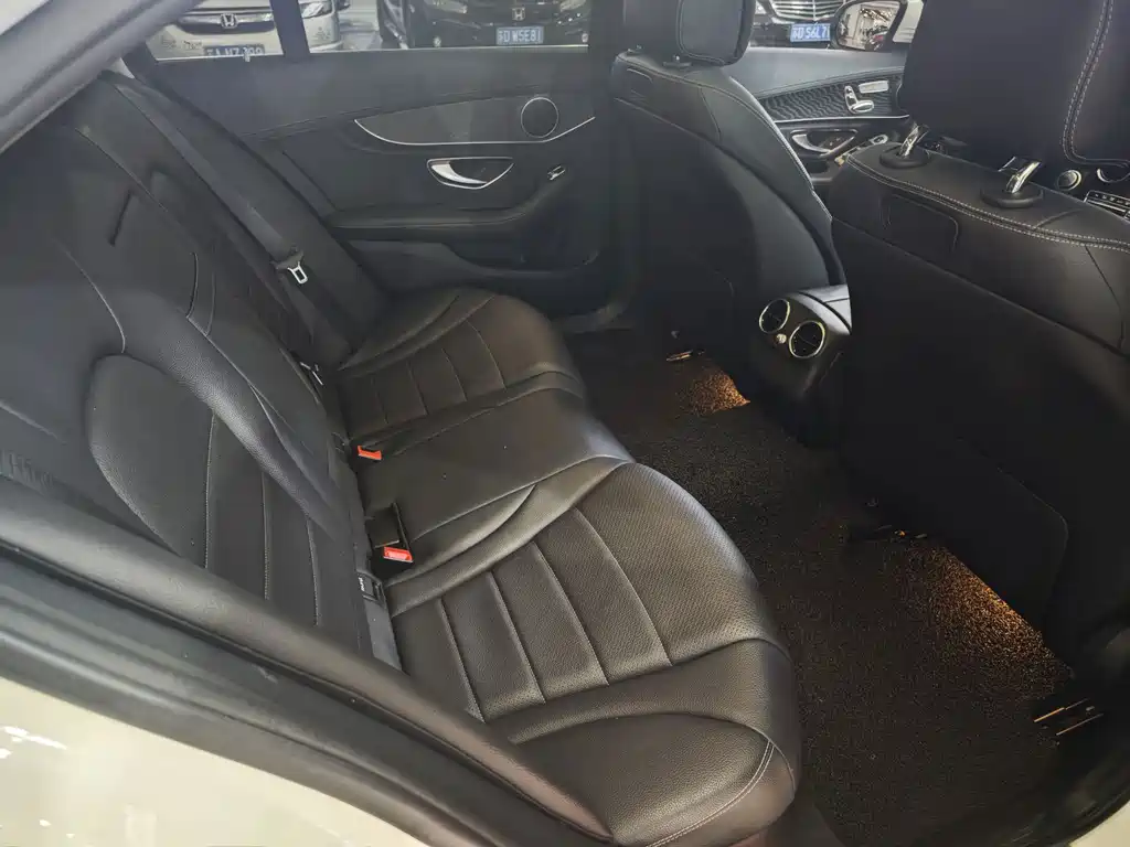 Mercedes-Benz C-Class 2015 — фото 7