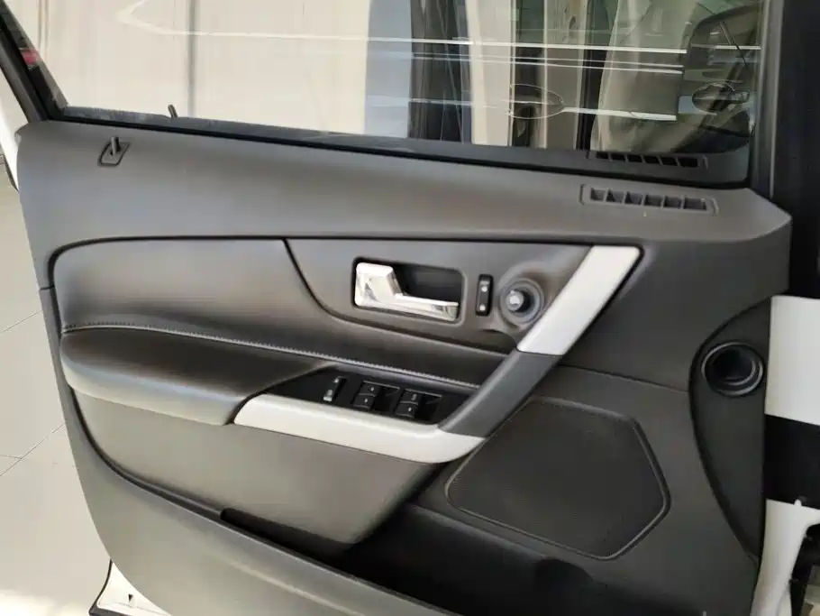 Ford Edge 2015 — фото 7
