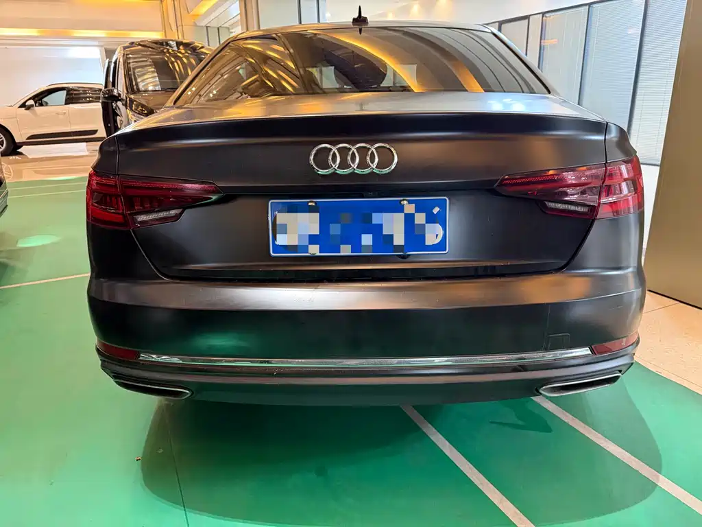 Audi A4L 2019 — фото 14