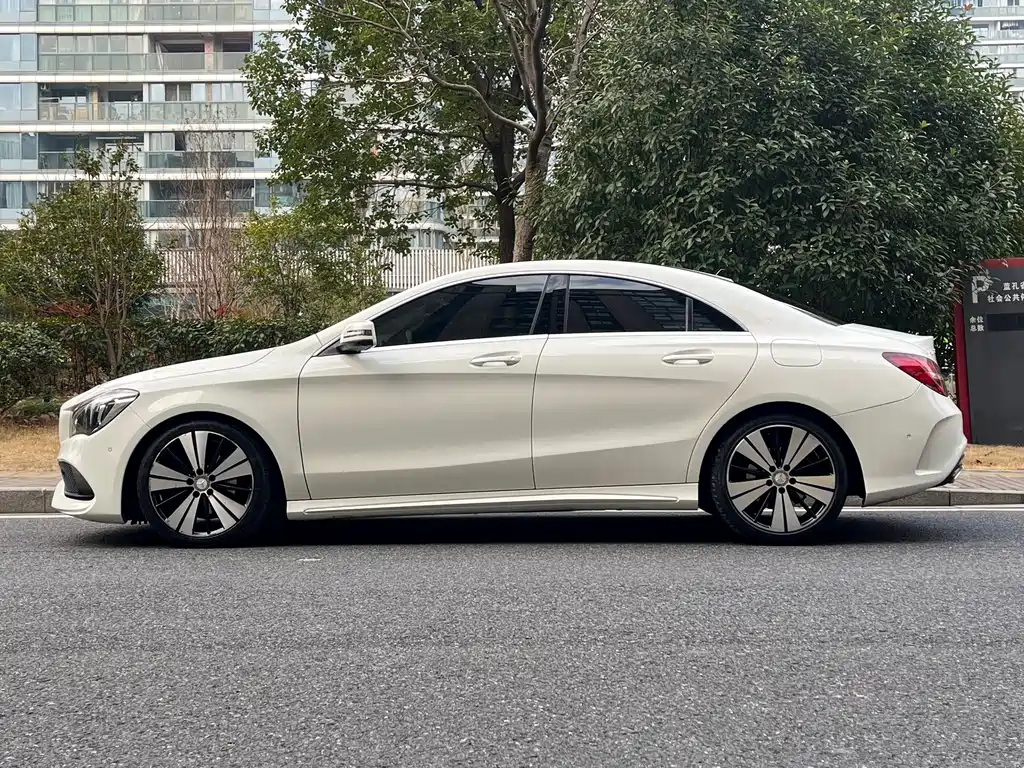Mercedes-Benz CLA 2017
