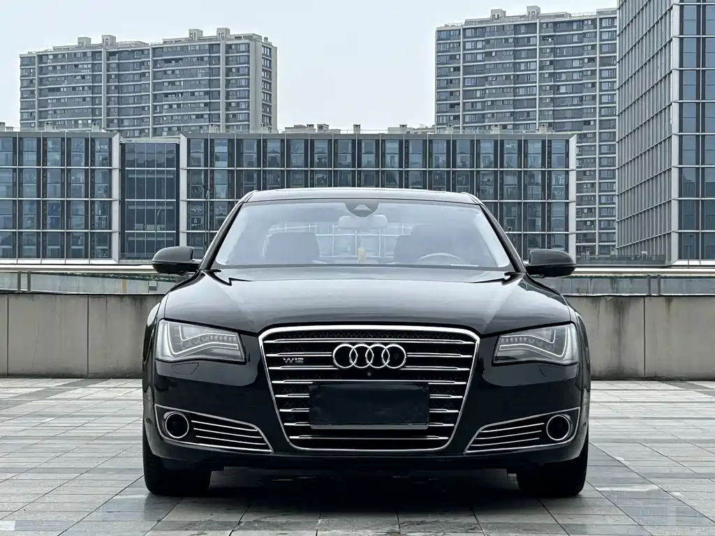 Audi A8 2013 — фото 2