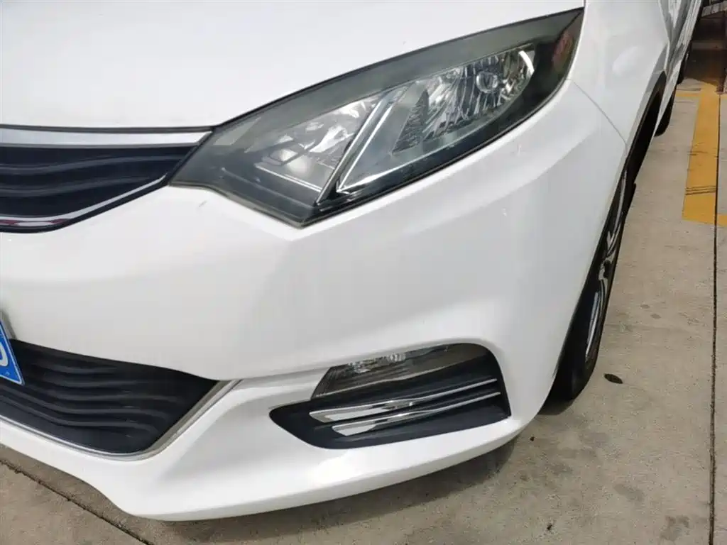 Changan Eado XT 2015 — фото 24