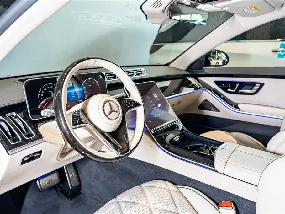 Mercedes-Benz Maybach S-Class 2025