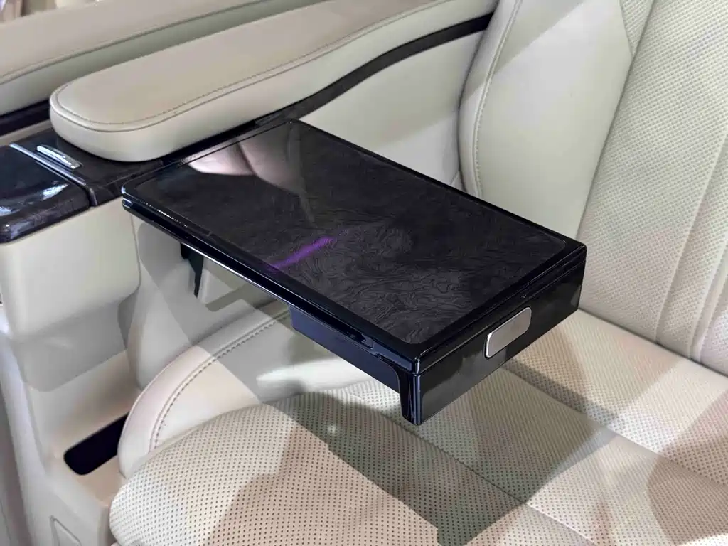 Toyota Alphard 2021 — фото 16